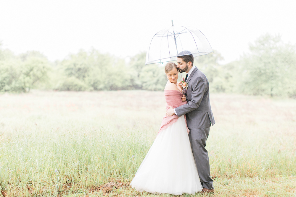 dallas rainy day wedding photos