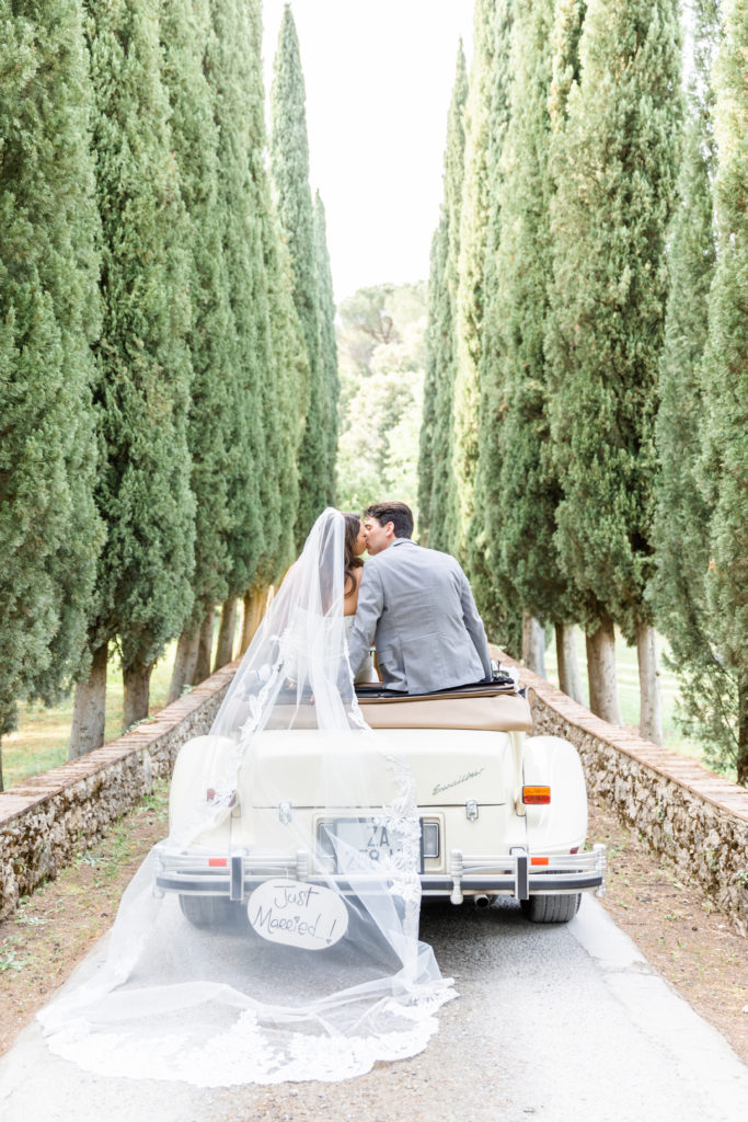 Italian getaway car, Italy wedding photographer